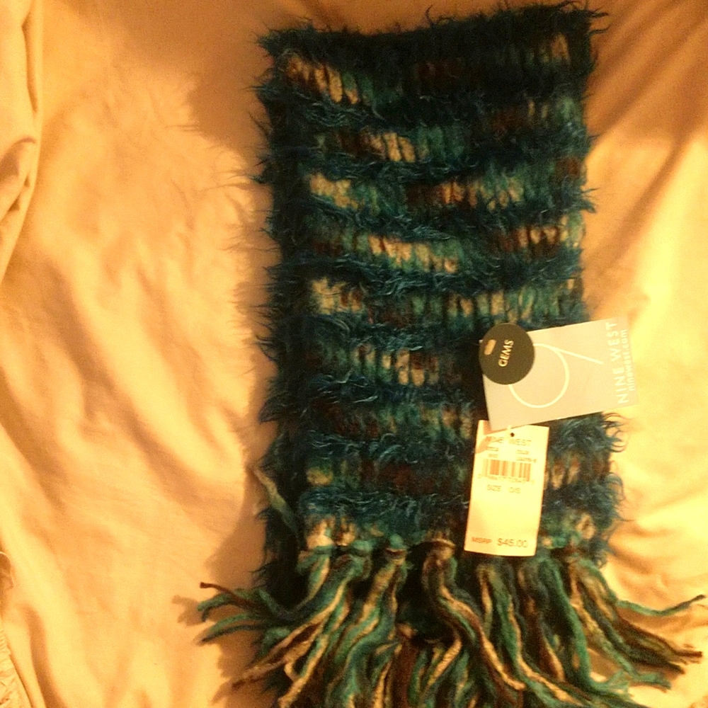 Nine West scarf